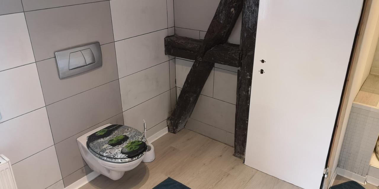 Apartment Ferienwohnung/monteurwohnung Im Herzen Von *